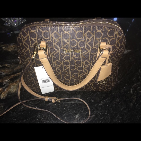 Calvin Klein Handbags - Authentic Calvin Klein Purse